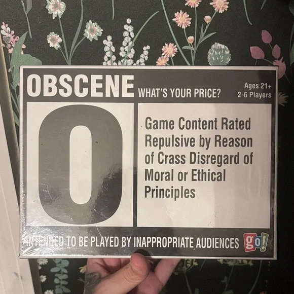 Obscene Card Game for Adults - Picture 2 of 3